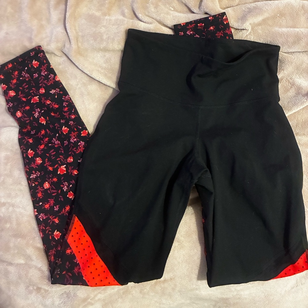 💰5/$10 Old Navy Black activewear leggings